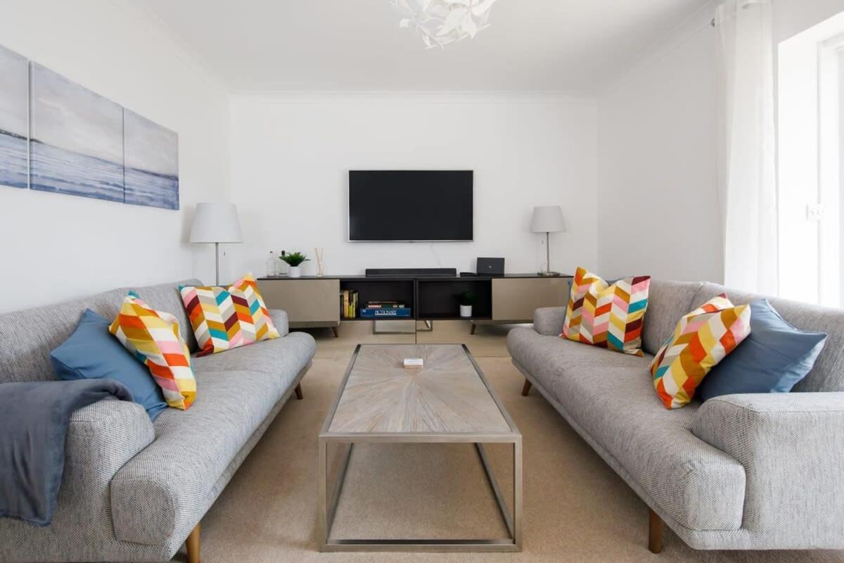Modern & Stylish Seaside Family Home Chichester Luaran gambar
