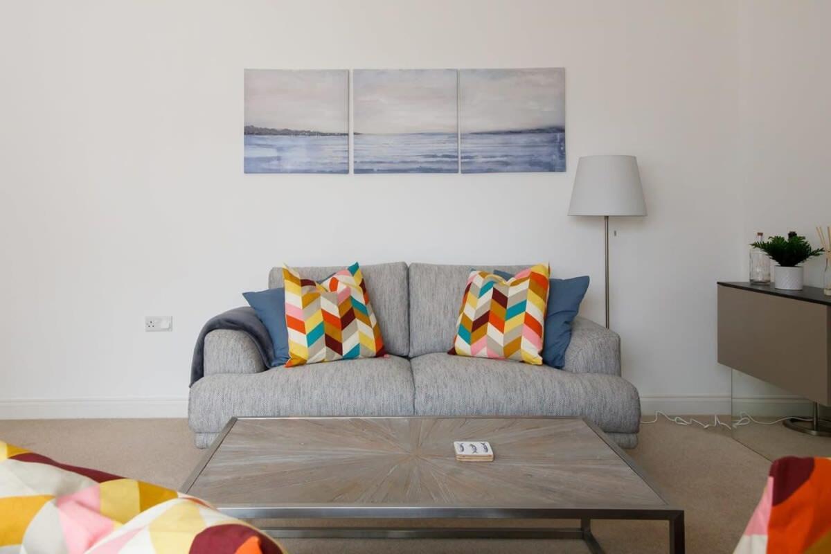 Modern & Stylish Seaside Family Home Chichester Luaran gambar